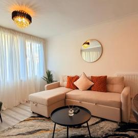 Modern 1 bed super fast WiFi, Hotel in Brentford