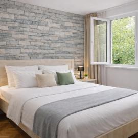 Comfort 14 - Quiet City Apartment with Free Parking