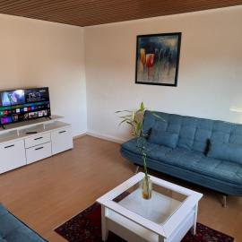 Gemütliche, lichtdurchflutete Wohnung, отель в Карлсруэ