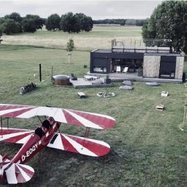 Airpark-Lodge, hotel a Lärz