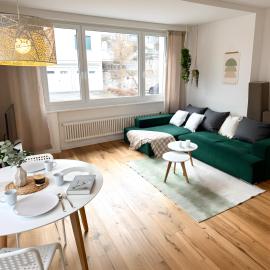 Gemütliche und geräumige 2,5 Zimmer Wohnung mit kostenlosem Parkplatz, hotel i Sankt Gallen