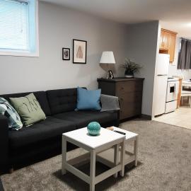 Apartment In Saskatoon, hotel u gradu Saskatun