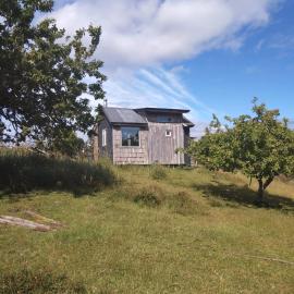 La petite cabane de Putemun, מלון בקסטרו