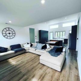 Riverside retreat with a large 4 bedroom home, hotel in Bridgewater-on-Loddon