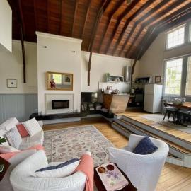 Convent Franklin - Schoolhouse Apartment, Hotel in Franklin