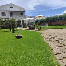 Faly madatour GH, hotel em Antsirabe