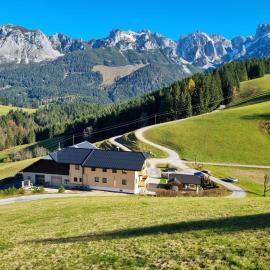 Ferienwohnungen Unterdürmoos Apartments mit Chalet-Charme auf 1050 m , Alleinlage，安納貝格因賴梅托的飯店
