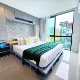 Modern Urban Living Kamala, hotel in Kamala Beach
