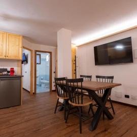 LAB Cottage, hotel in Madonna di Campiglio
