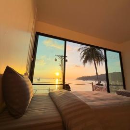 Malila Sea Breeze Hostel, хотел в Ко Тао