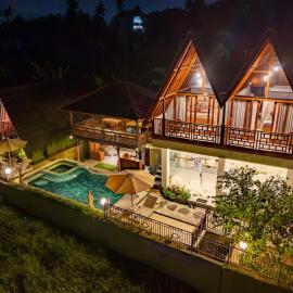 The Pyramid Ubud River Villas, hotel en Gianyar