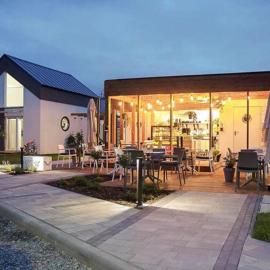 Baltic Natur Park - Resort Wypoczynkowy w harmonii z naturą - Komfortowy Domek z 2 sypialniami - GRZANY BASEN- Atrakcje dla dzieci MINI ZOO Z ALPAKAMI, hotel a Niechorze