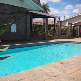 Cattleman's Rest Motor Inn, hotelli kohteessa Charters Towers