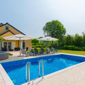 Villa Tea - Makarska by Villas Guide