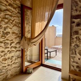 Casa Abeurador, con mucho encanto en el centro de Artà، فندق في أرتا