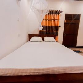 Kings Holiday Resort, hotel in Embilipitiya