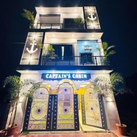 Captains cabin, Hotel in Tikri Kalān