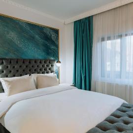 Suru Hotel & Restaurant, hotel u gradu 'Buşteni'