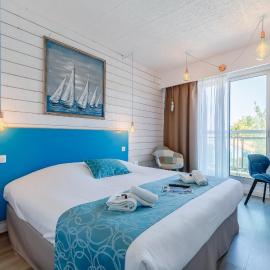 Hotel La Cote Oceane - Climatisé- Saint Jean de Monts- 250m plage، فندق في سان جان دي مونت