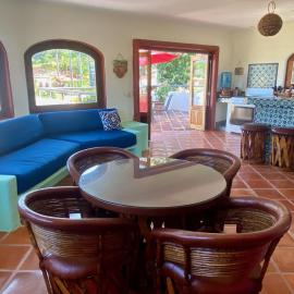 Estrella - Casa MoJo's airy 2BR, kitchen, pool
