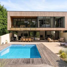 Exclusive Duplex Mansion with Sauna & Pool, hotel em Charlottenlund