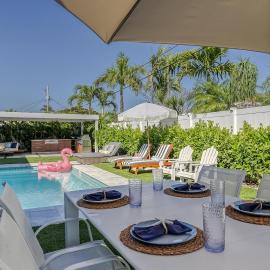 Luxury Home with Heated Pool close to beaches, hotel en Lighthouse Point