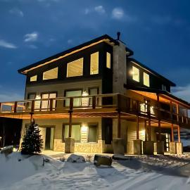 Luxe Granby Ranch Home: Mtn View, 1 Mi to Ski Lift, hotel v destinácii Granby