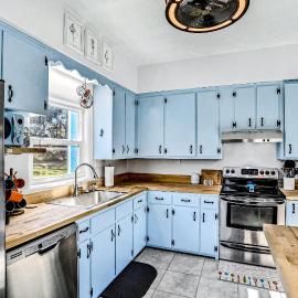 Edgewater- River Cottage, готель у місті Еджвотер
