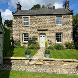 Garden annexe in Hathersage centre with parking, hotel a Hathersage