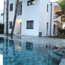 Peonia Villa ValaMar, hotel i Durrës