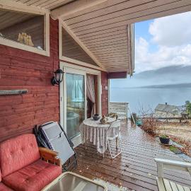 Nice Home In Vallavik With Wifi, hotel u gradu 'Kaland'