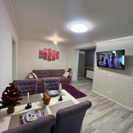 Spacious apartment with a beautiful view, hotell i Căuşeni