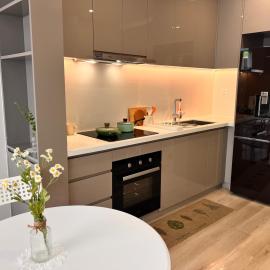 Vinhomes Grand Park Homestay-Masterise Homes Riverside, hotel sa Gò Công
