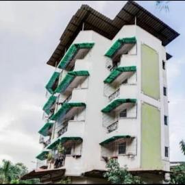 galaxy grand b&b, hotel en Navi Mumbai