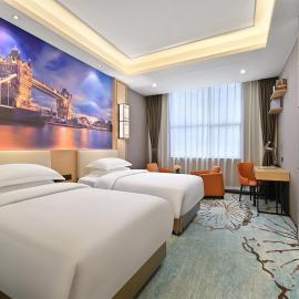 Vienna Hotel Shenzhen World Exhibition & Convention Center Shahao Metro Station Branch, hotell i Shatsing