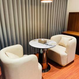 Continental Inn International, hotel em Jāmb
