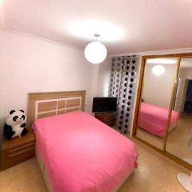 Habitaciones ROOMS en Port Sagunto: Puerto de Sagunto'da bir otel