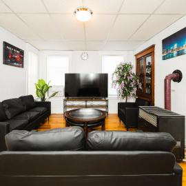 Cozy 3BR Worcester 1st-floor Apt, Pet-Friendly, Near Clark University, Free Parking 4-1, hotel a Worcester