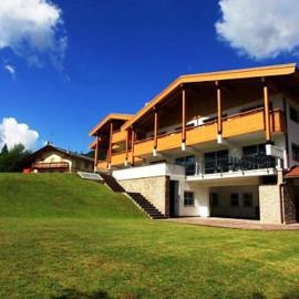 Residence Club La Betulla, hotel in Pozza di Fassa