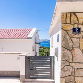 Lichtdurchflutetes Apartment nur 500 Meter zum Strand mit traumhafter Terrasse