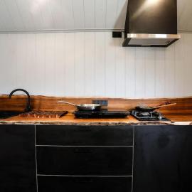 Galbraith Beach Studio 2 - steps away from beach