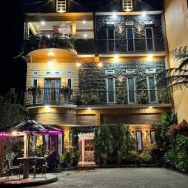 Sapo Guest House, hotel sa Berastagi