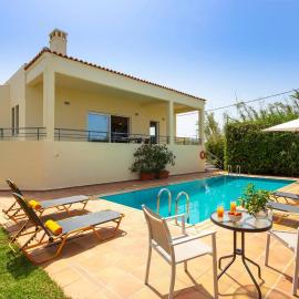 Villa Aggeliki by Villa Plus, hotel in Pírgos Psilonérou