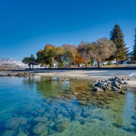 Resort-Style Condo w/ Lake Chelan & Mtn Views, hôtel à Chelan