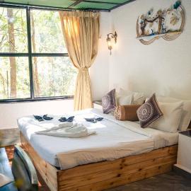 Pench Wilderness Camp Resort, hotel en Khawāsa