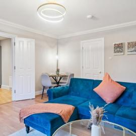 2BR Ground Floor - Parking - Central Location - By Tempstay