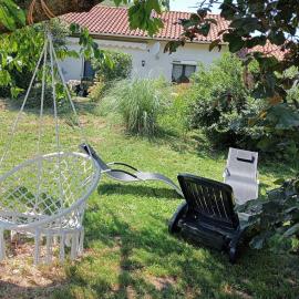 La Cabane du Berger & son terrain de pétanque, Hotel in Torsiac