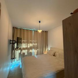 בקתת הקיסרית, Hotel in Caesarea