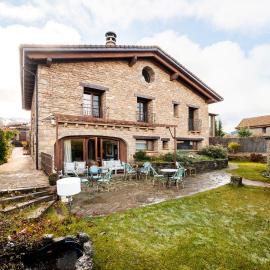 Hotel Boutique Barosse Jaca, hotel u gradu Haka