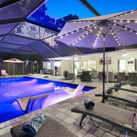 Lux Fam Private Resort Pool Spa, 2 Private Pickleball Courts, Basketball, Ping Pong Table, Mini Golf, Close To Beach & Dining Home Sleeps 8